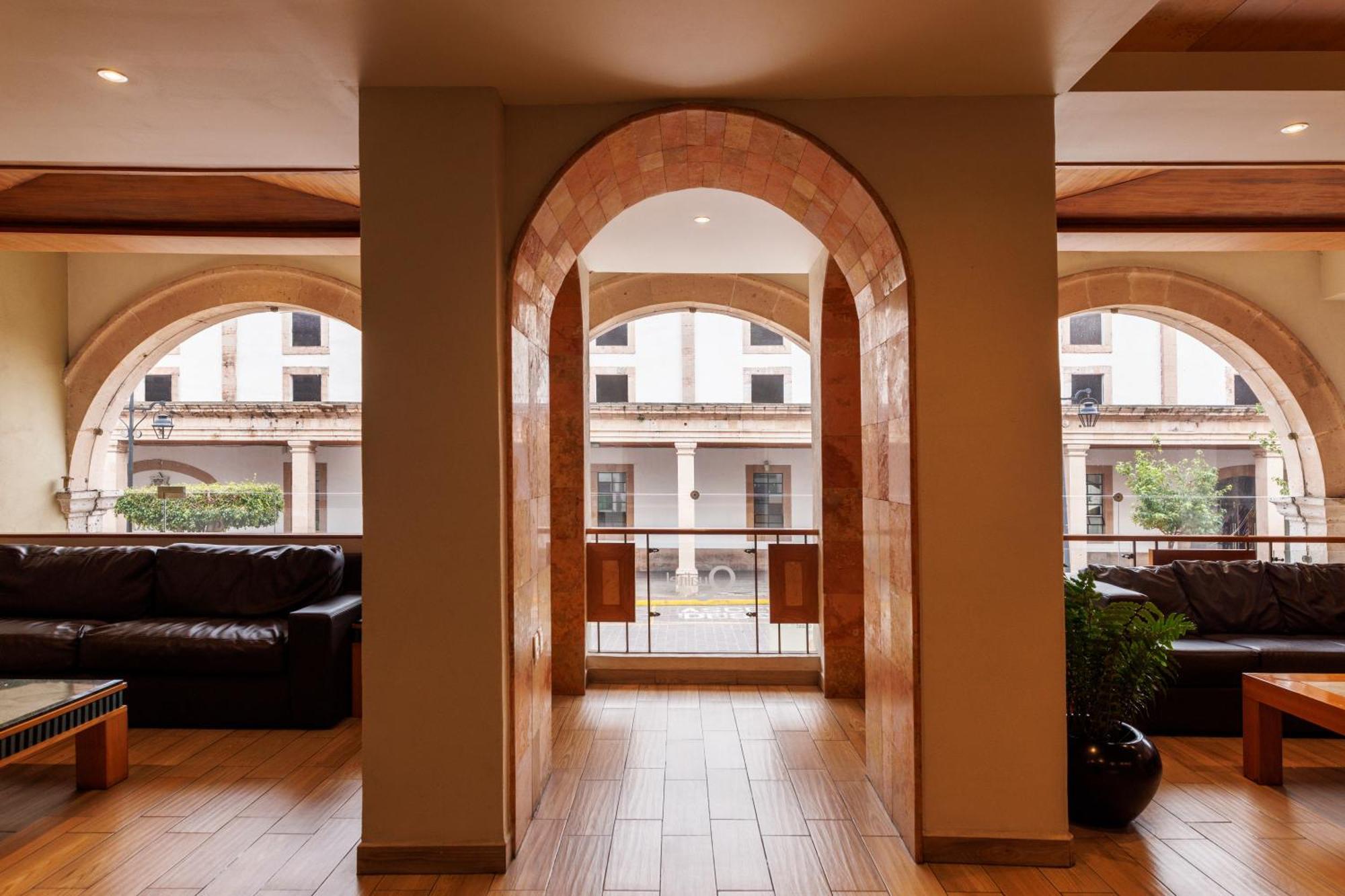 Hotel Qualitel Centro Histórico Morelia Exterior foto